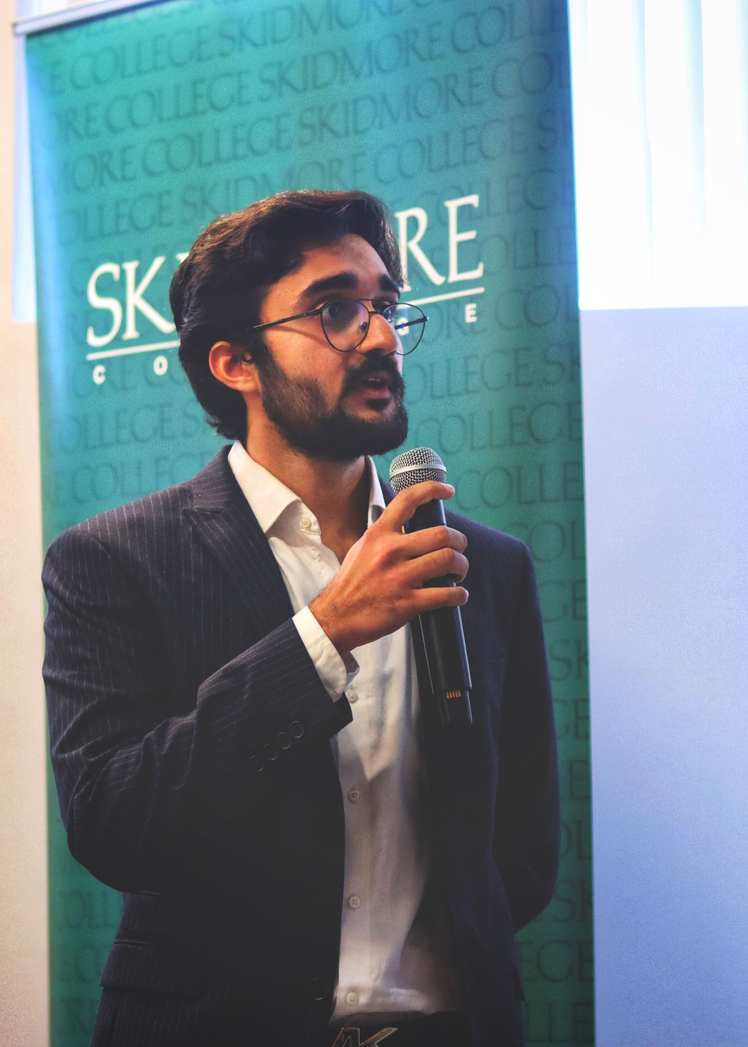 Taha pitching at business competition